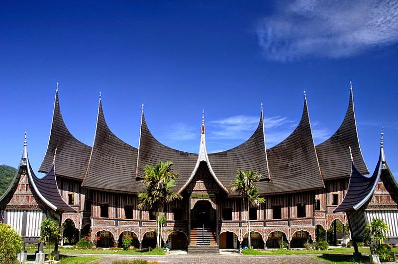 Rumah Adat Sumatera Barat | Pewarta Nusantara