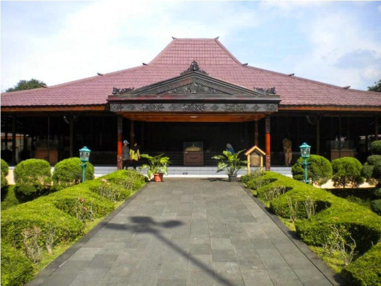  Rumah  Adat  Jawa  Timur  Pewarta Nusantara