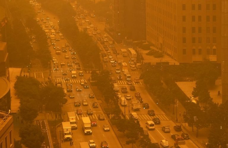 Peringatan Kualitas Udara Dikeluarkan di New York Akibat Asap Kebakaran Hutan Kanada