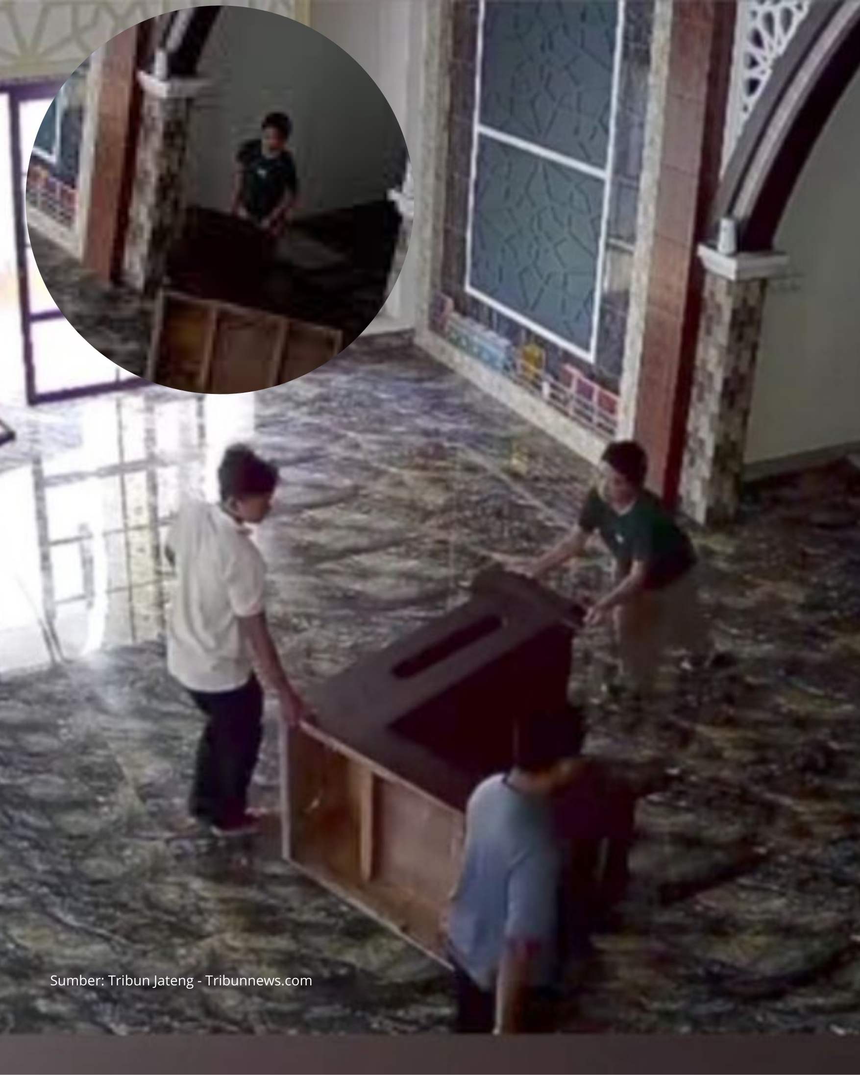 Gagal Jadi RT Seorang Warga Ambil Kembali Mimbar Masjid Yang Sudah diberikan