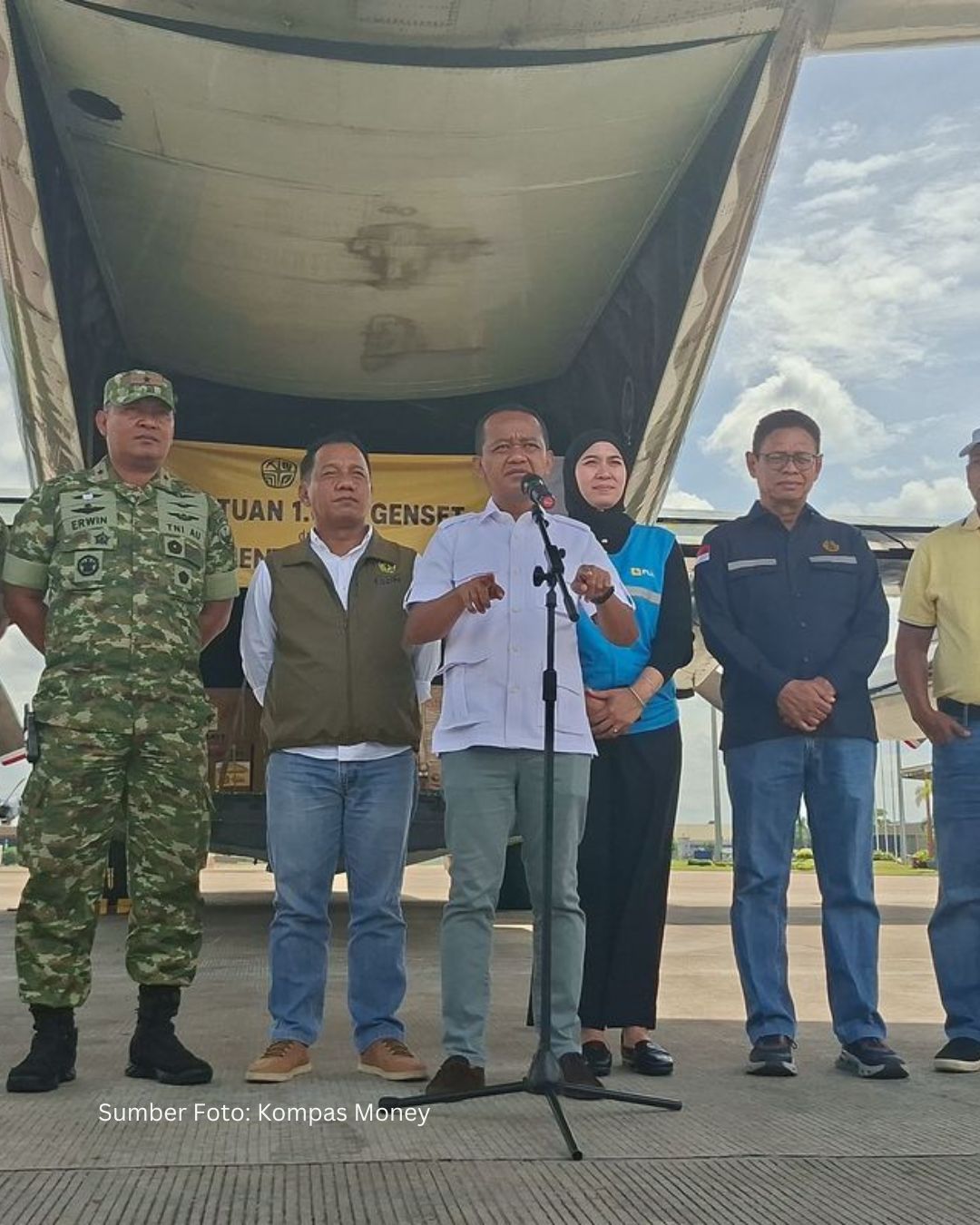 Energi Darurat: Bahlil Kirim Genset untuk Aceh Bangkit