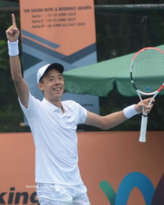 Atlet tenis Indonesia Justin Barki Donasikan Bonus Penghargaan Sebesar Rp1 Miliar Dari Pemerintah Untuk Membantu Korban Banjir di Sumatera Utara.