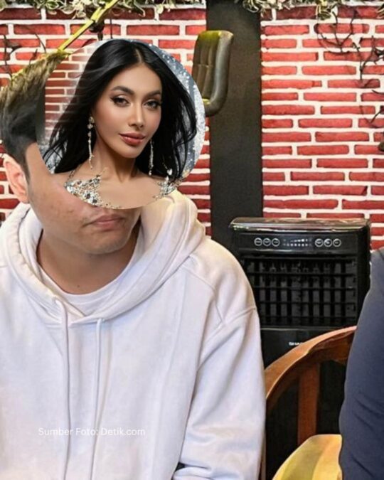 Bukan Pansos, Ressa Klaim Hak Biologis yang Disembunyikan