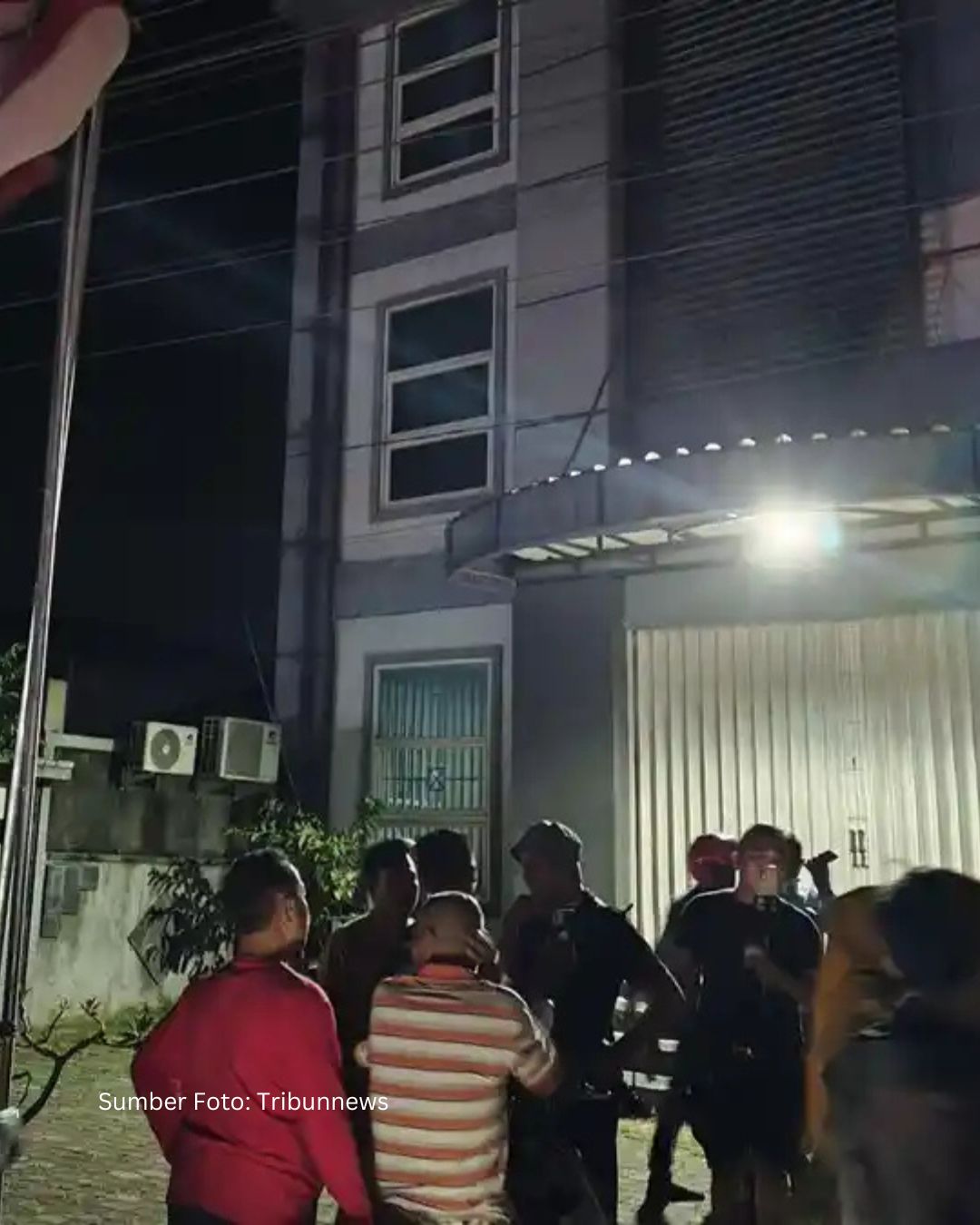 KPK Geledah Koperasi Syariah di Pati, Sita Dokumen Terkait Kasus Sudewo!