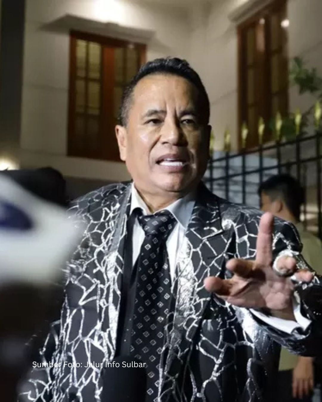 Tamparan Keras Mafia Tanah: Hotman Paris Ajak Rakyat Bangun Rumah Nenek Elina!