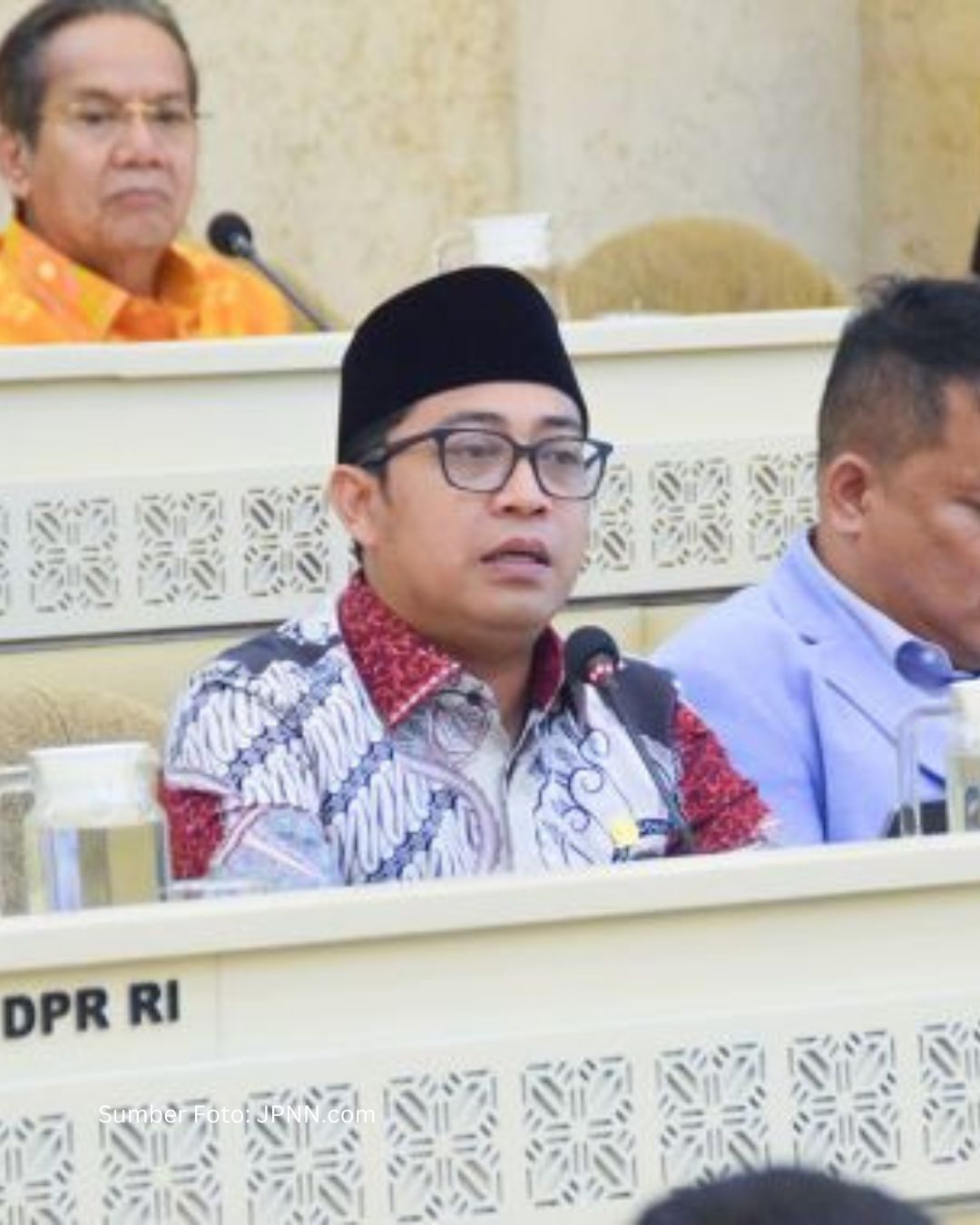 Gus Khozin Ingatkan Daerah: Opsen PKB-BBNKB Jangan Memberatkan Warga