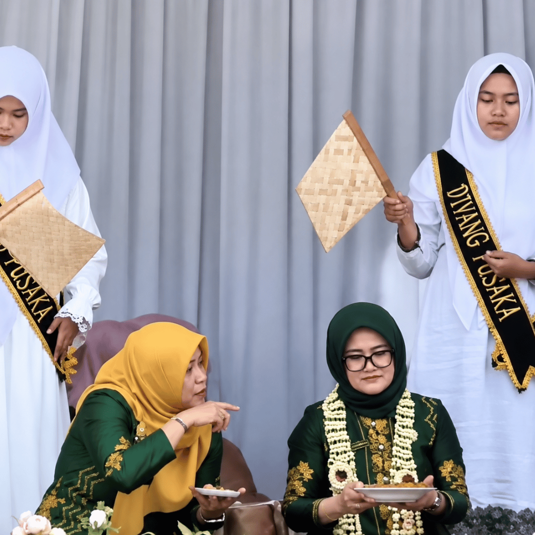 Maulid Nabi di Banua Lawas, Kipas Tangan Tradisional Jadi Sorotan
