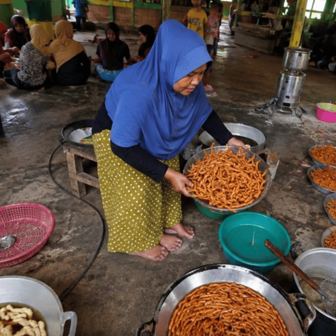 URUSAN MAKAN BISA JADI TANGGUNG JAWAB BERSAMA URUSAN MAKAN BISA JADI TANGGUNG JAWAB BERSAMA