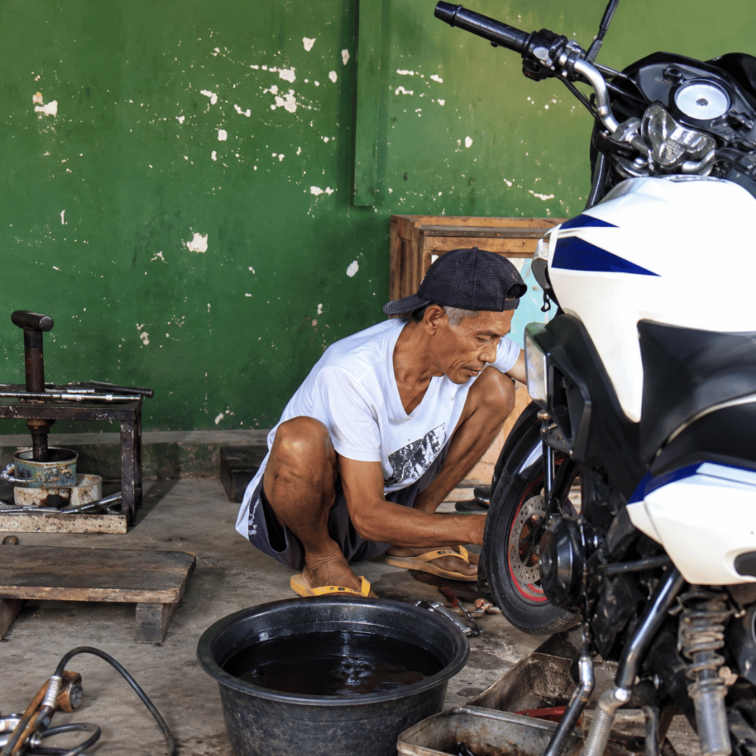 Lansia Tukang Tambal Ban di Blora Kehilangan Bansos, Ternyata Tercatat Punya Mobil