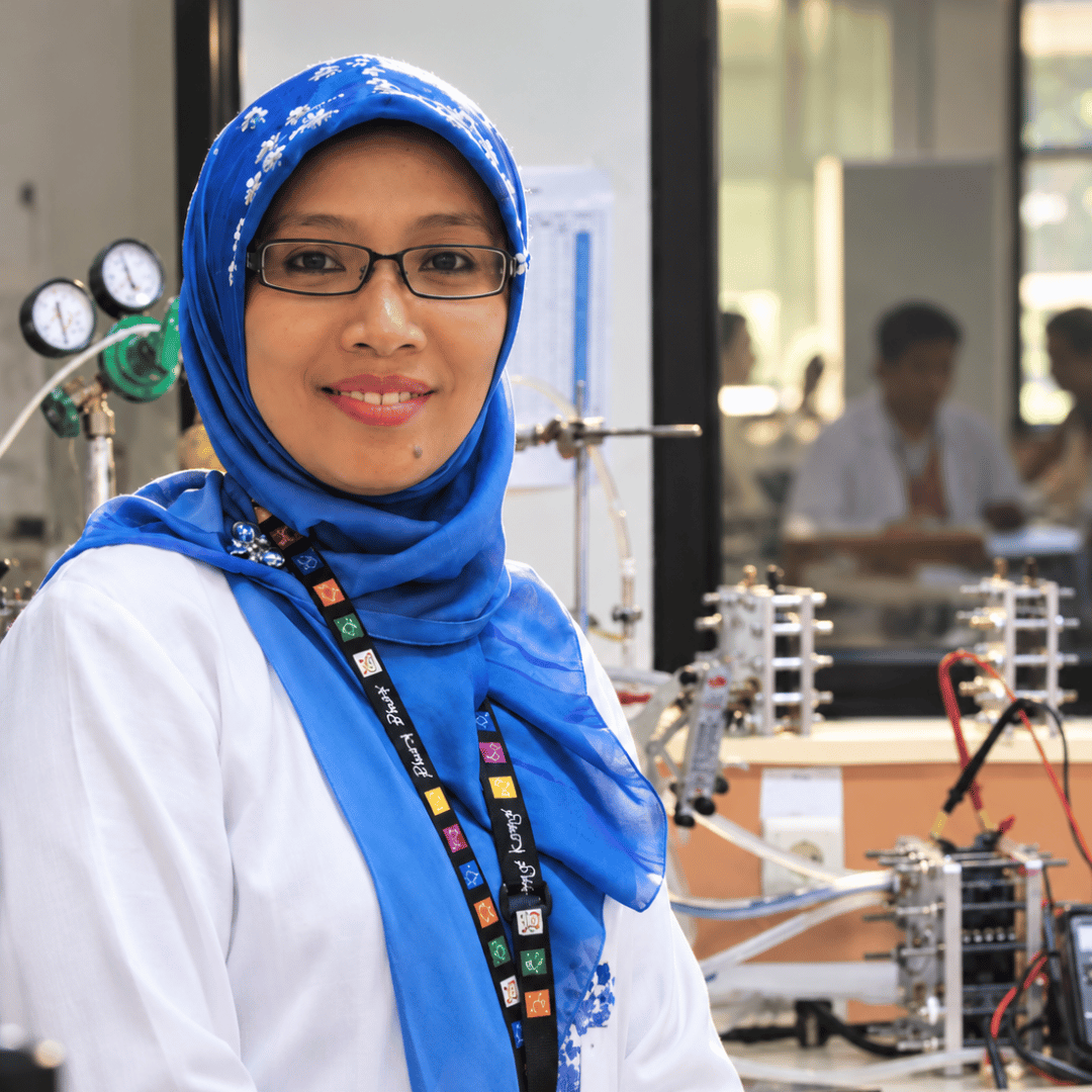 DR. ENIYA LISTIANI DEWI DR. ENIYA LISTIANI DEWI